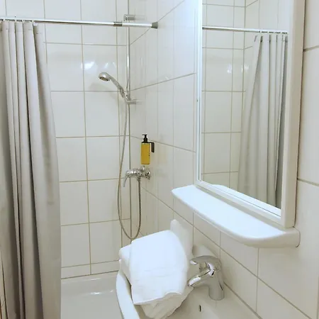 Smart Giessen Gmbh Und Appartments فندق *